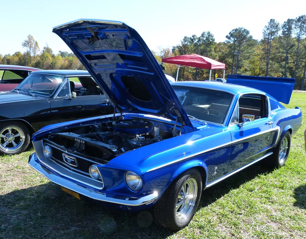 Old School Hot Rodders of Virginia Fall Show 2023/P2200204